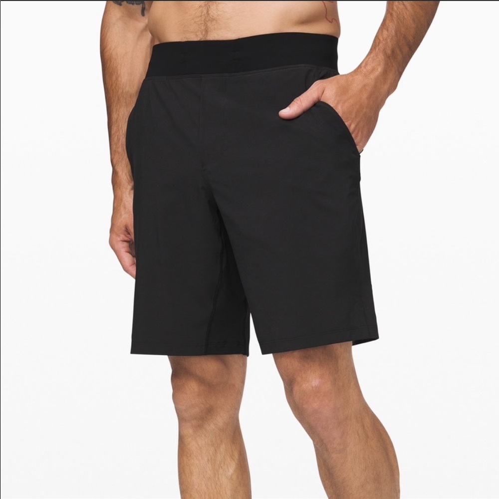 Lululemon T.H.E. Shorts Black Athletic Mens XL